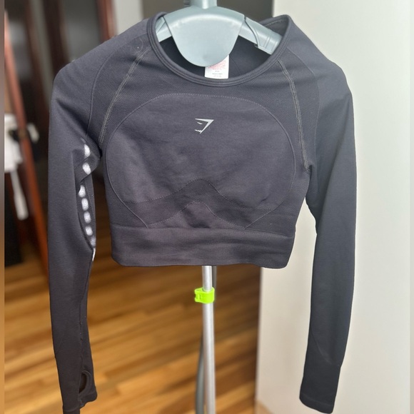 Gymshark Black‎ Long Sleeve Crop Top - Picture 2 of 4